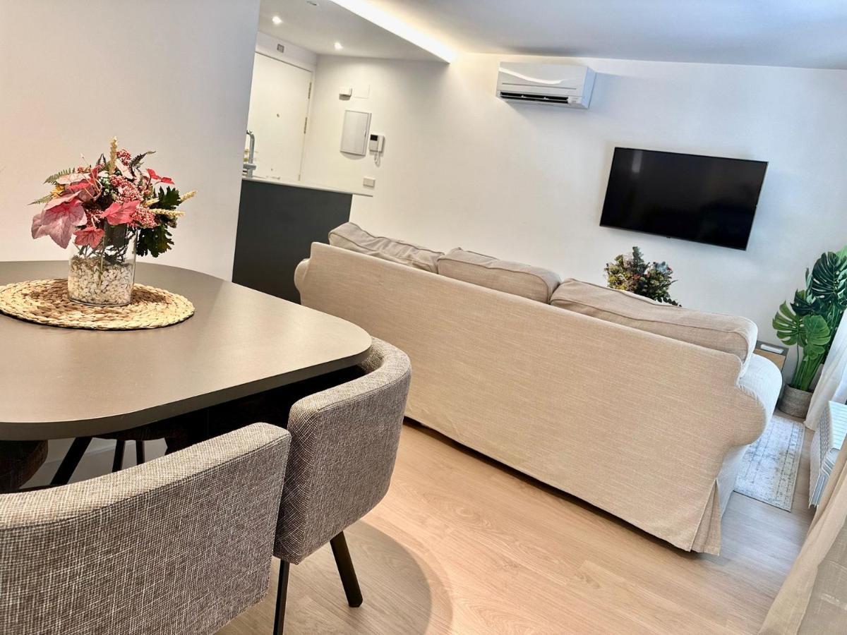 Private Room In A Shared Apartment, Habitacion Privada En Un Apartamento Compartido En Pacifico, Madrid Luaran gambar
